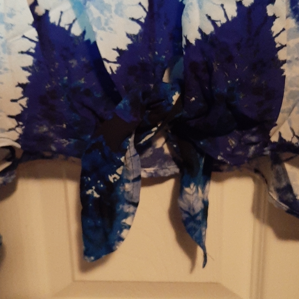 Dress barn tie dye blouse - Picture 6 of 7